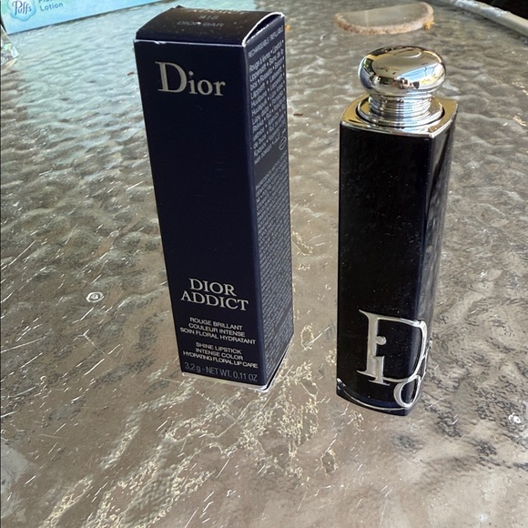 Dior Addict Lip Balm in Elegant Black - Picture 2 of 4
